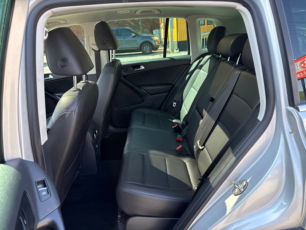 2013 Volkswagen Tiguan Image 24
