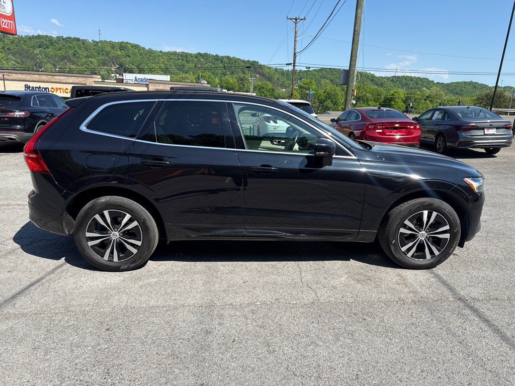 2023 Volvo XC60 Image 8