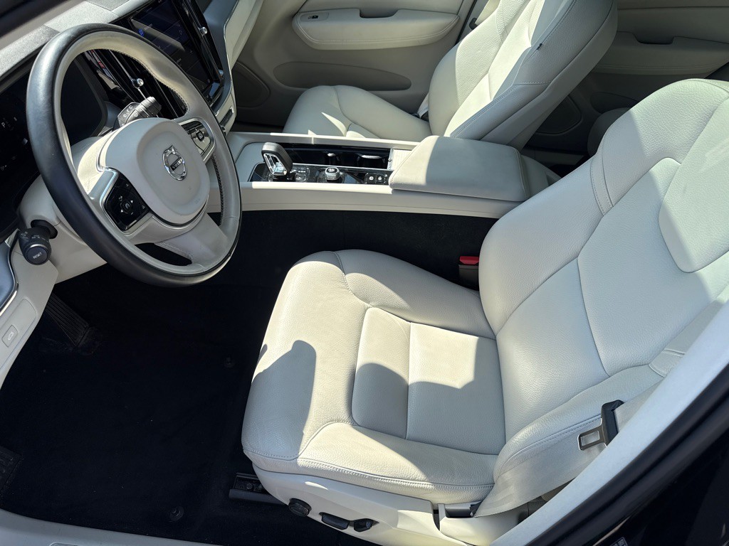 2023 Volvo XC60 Image 13