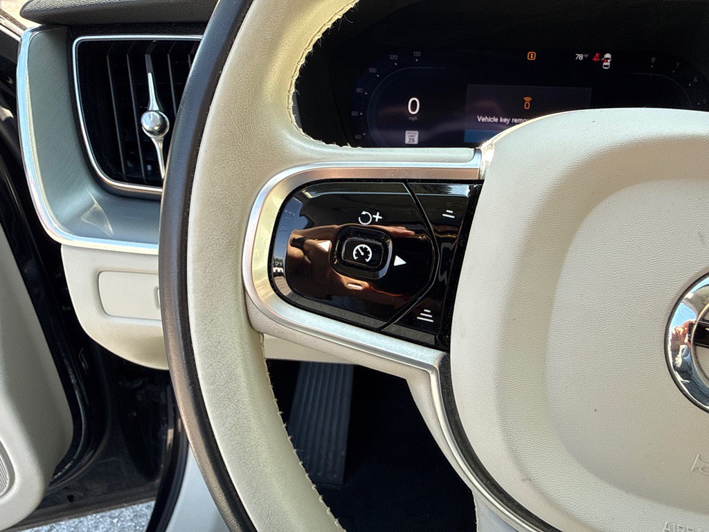 2023 Volvo XC60 Image 16