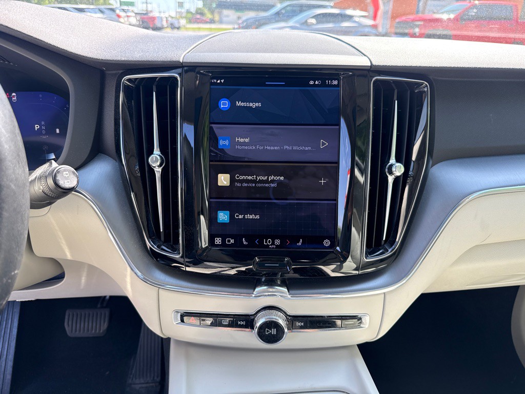 2023 Volvo XC60 Image 18