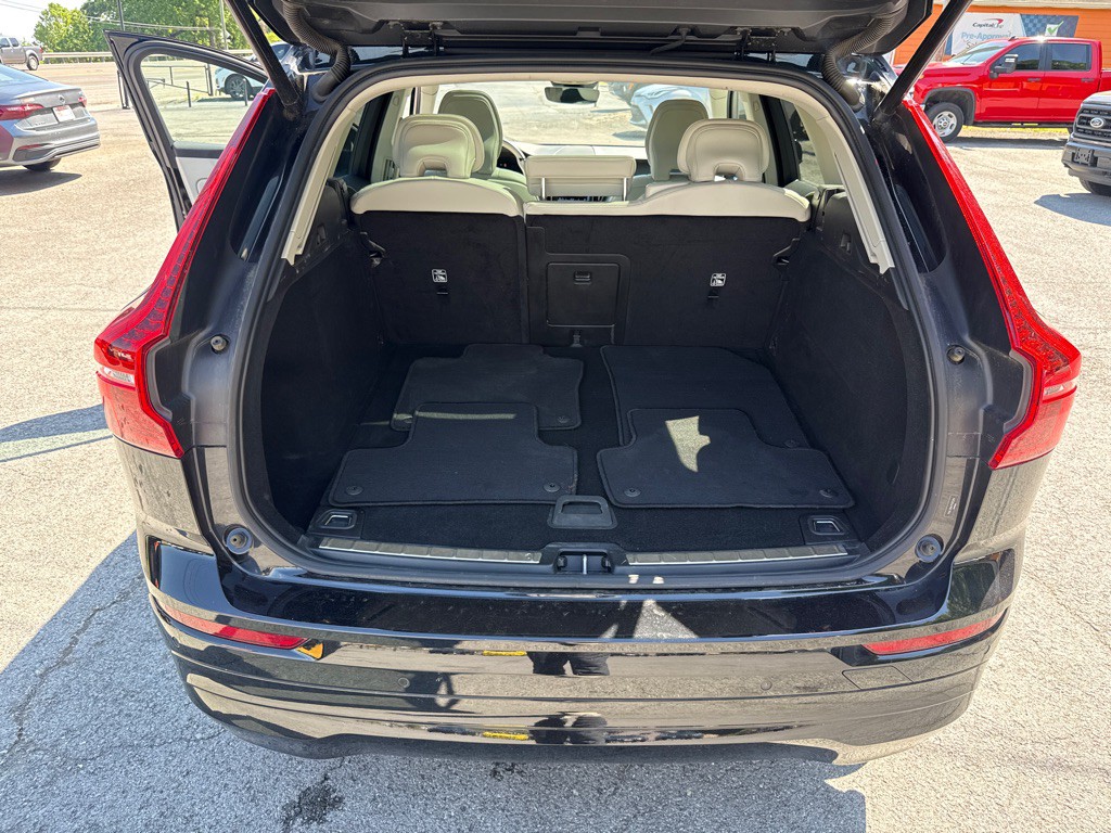 2023 Volvo XC60 Image 24