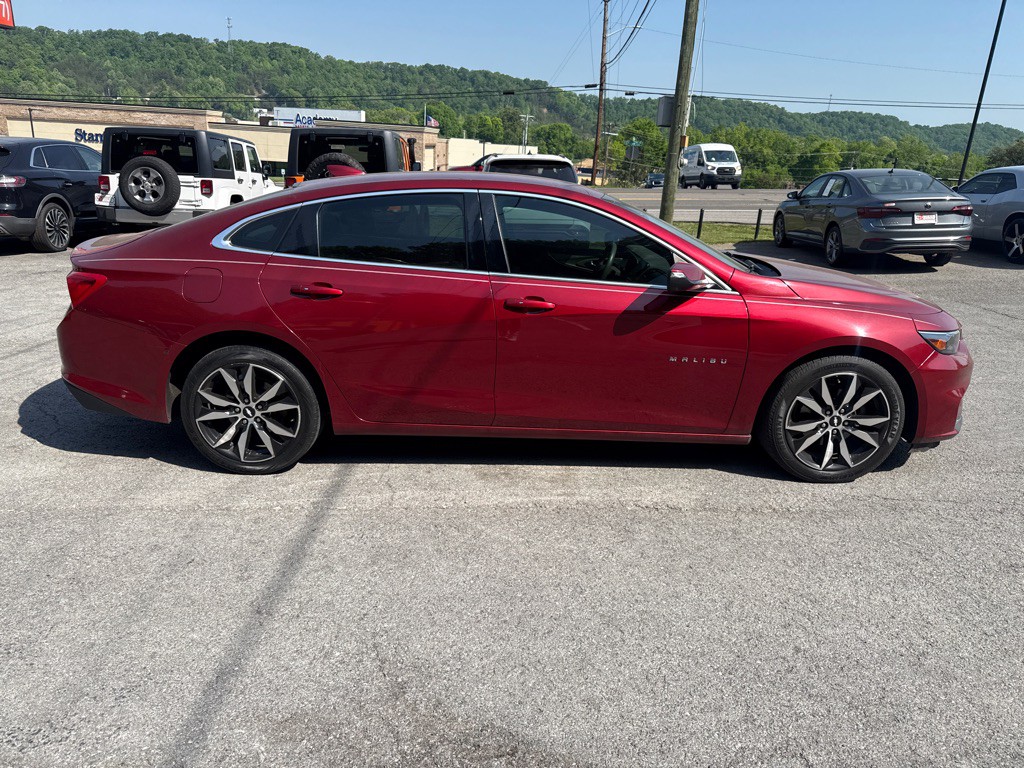 2018 Chevrolet Malibu Image 8