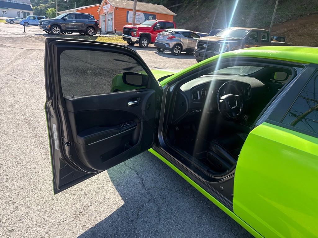 2019 Dodge Charger Image 9