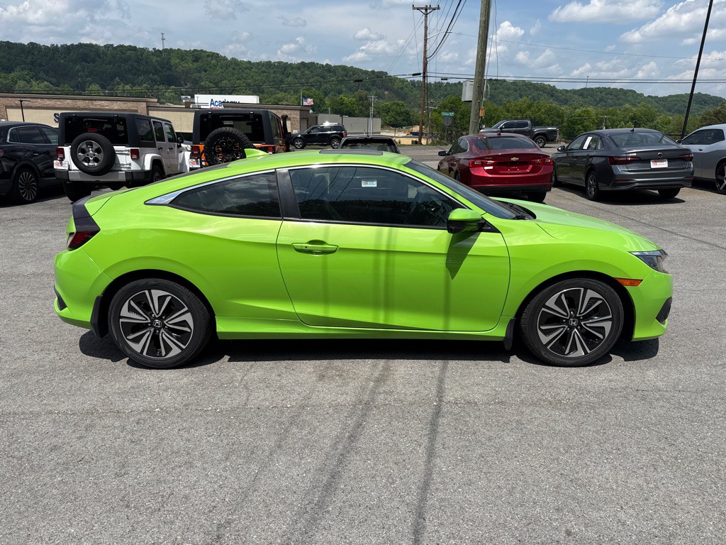 2016 Honda Civic Image 8