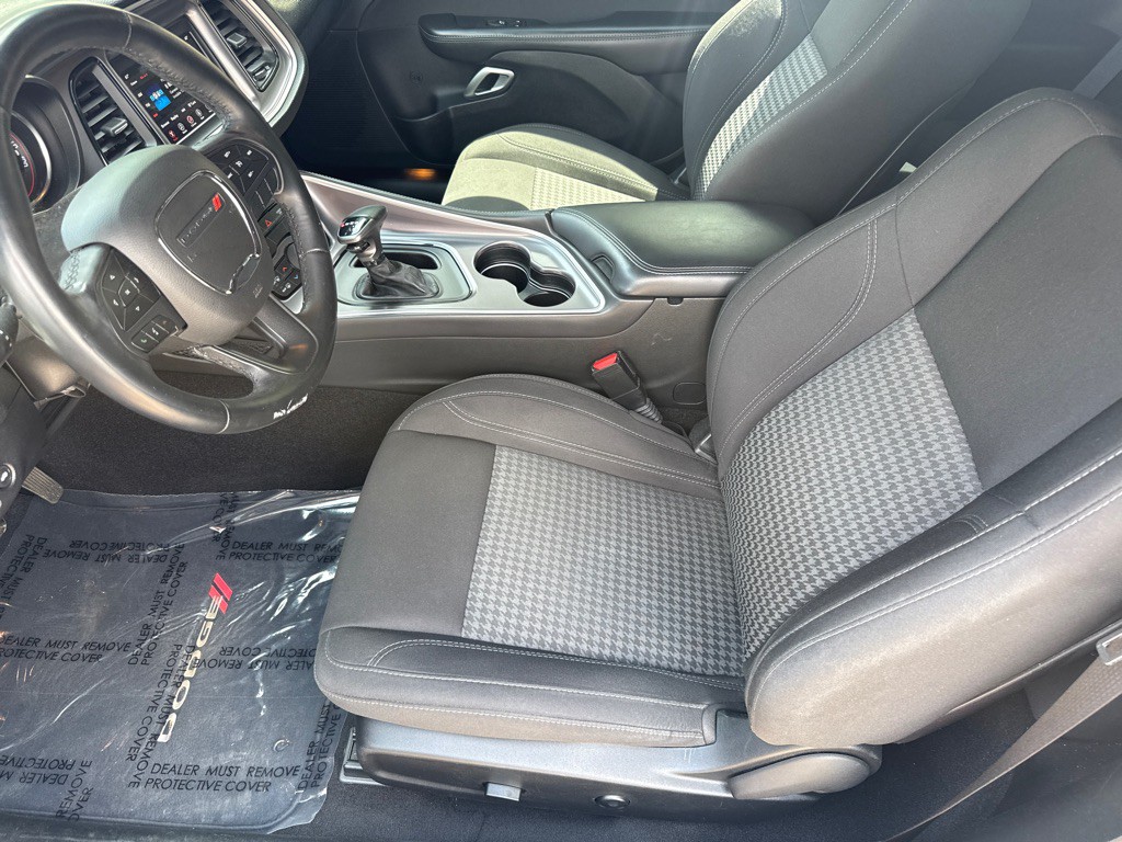 2019 Dodge Challenger Image 13