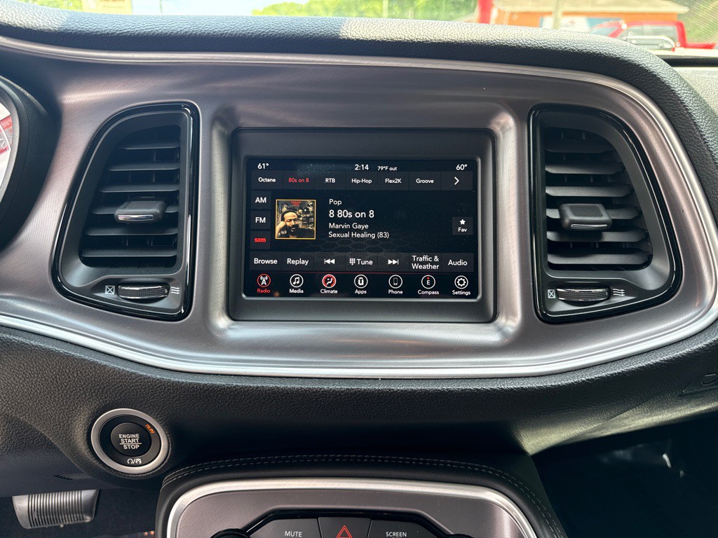 2019 Dodge Challenger Image 19