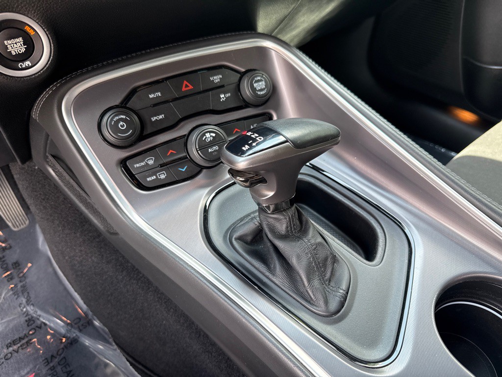 2019 Dodge Challenger Image 21
