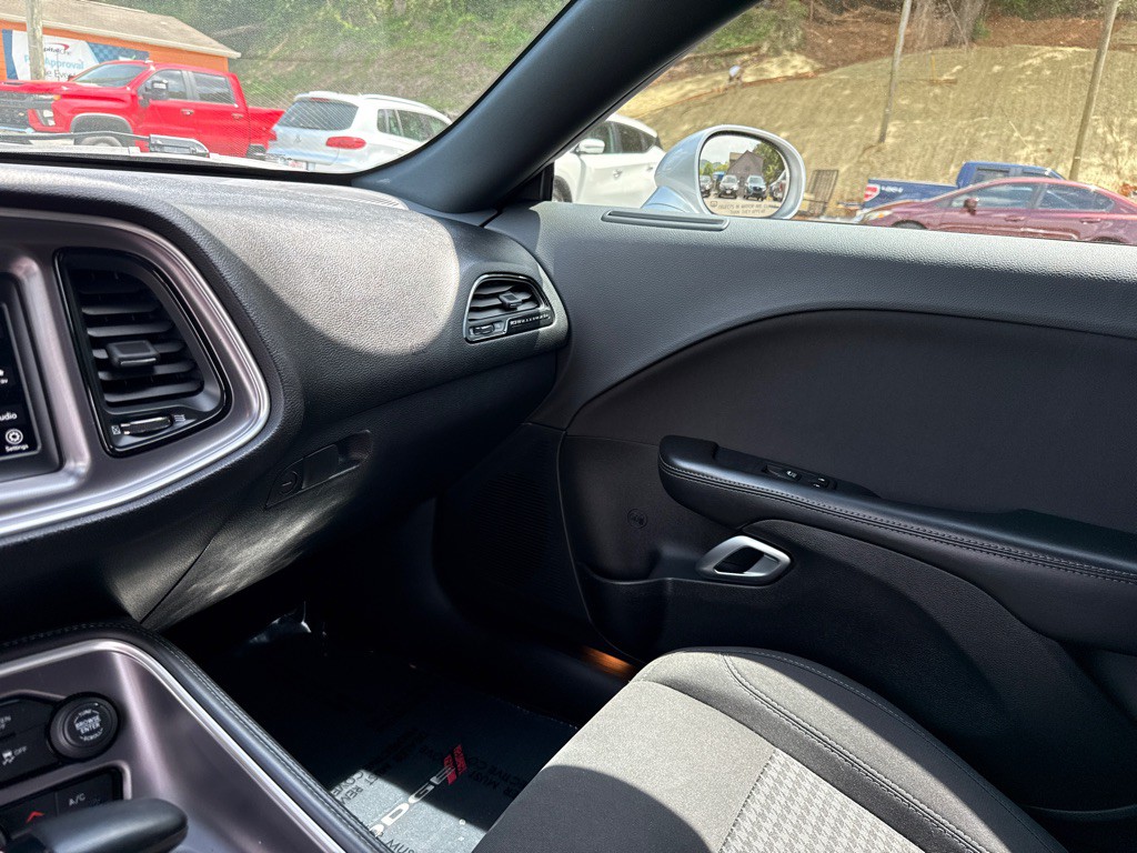 2019 Dodge Challenger Image 22