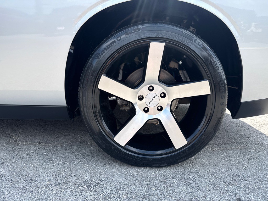 2019 Dodge Challenger Image 27