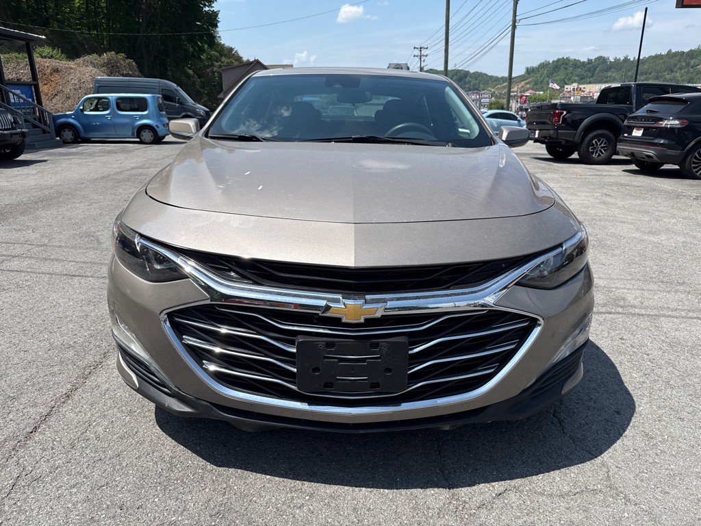 2024 Chevrolet Malibu Image 2