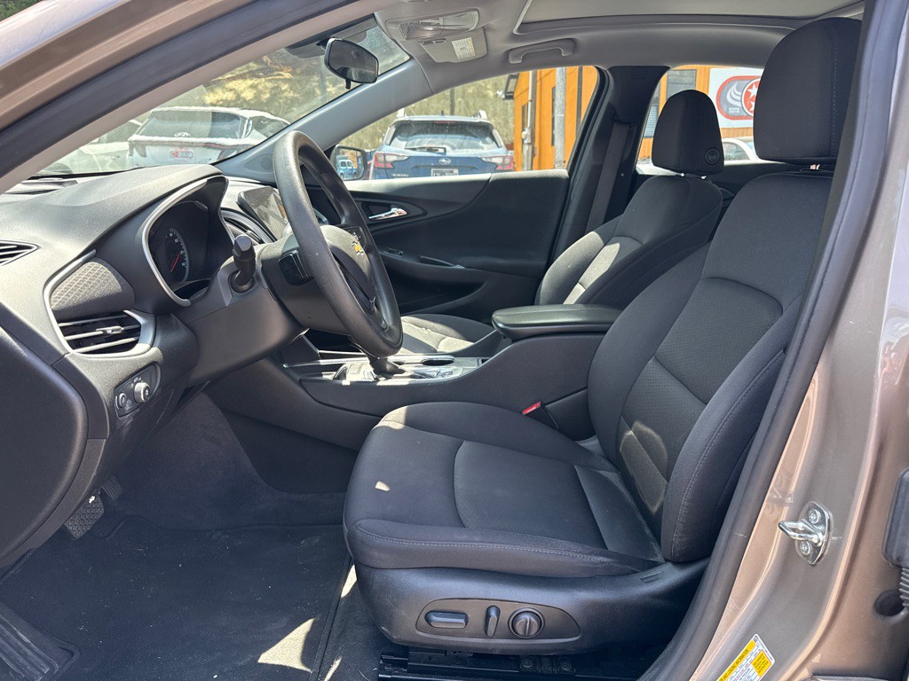 2024 Chevrolet Malibu Image 10
