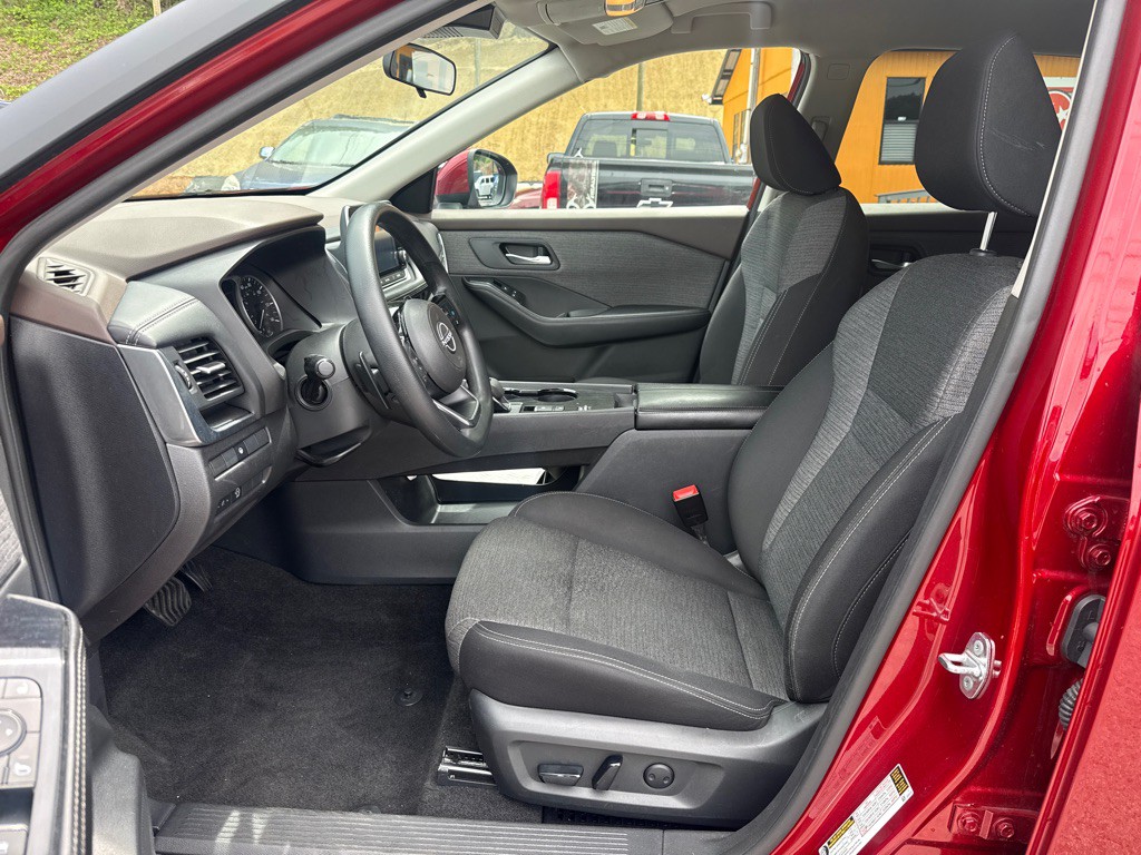 2023 Nissan Rogue Image 10
