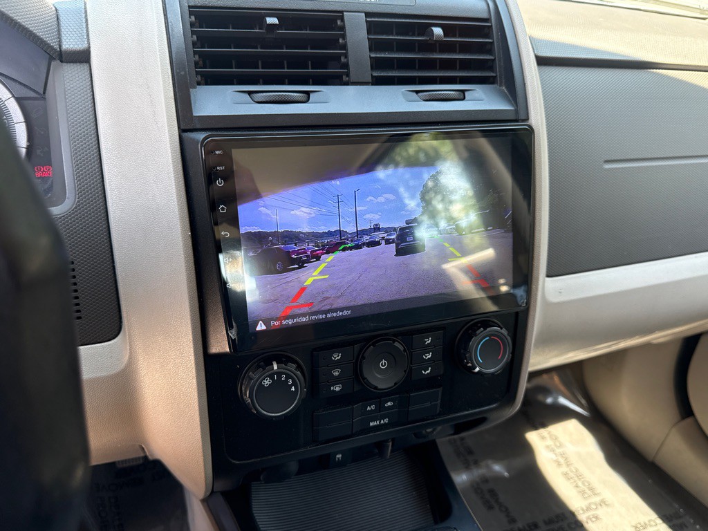 2010 Ford Escape Image 18