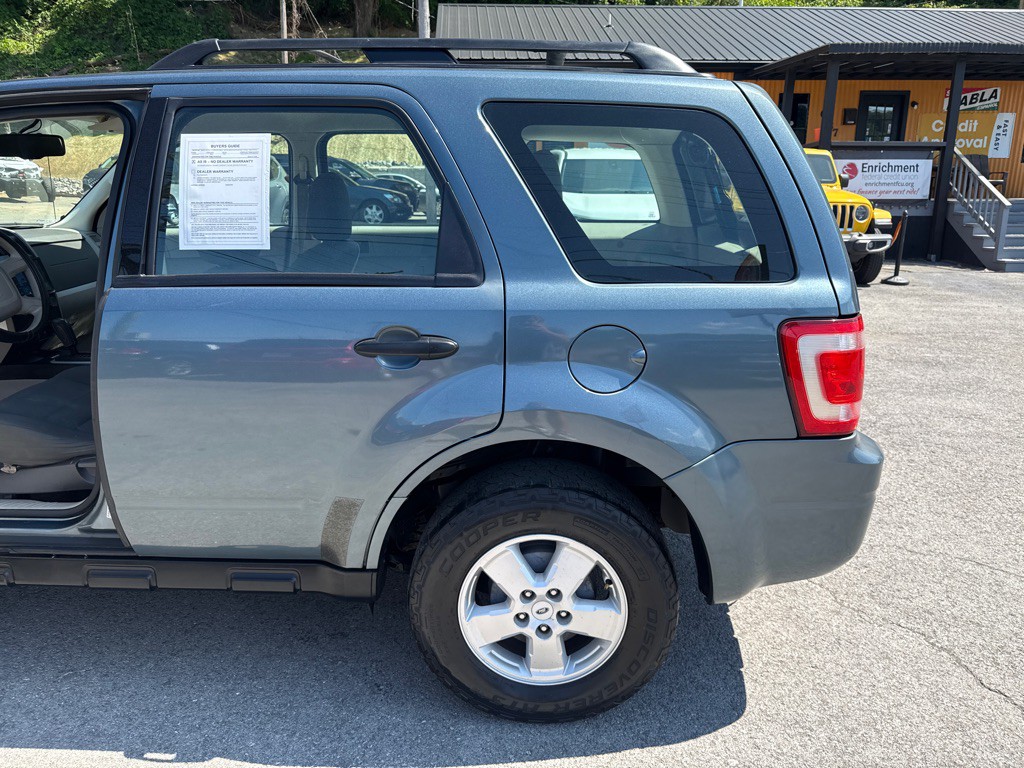 2010 Ford Escape Image 25
