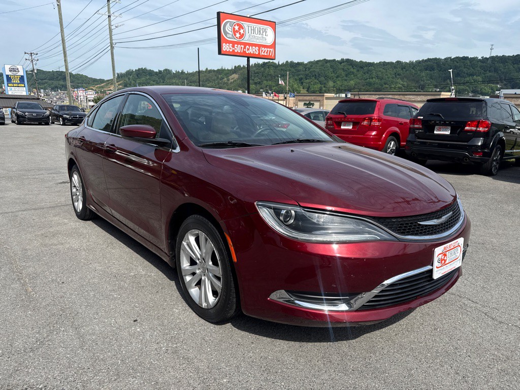 2015 Chrysler 200 Image 1