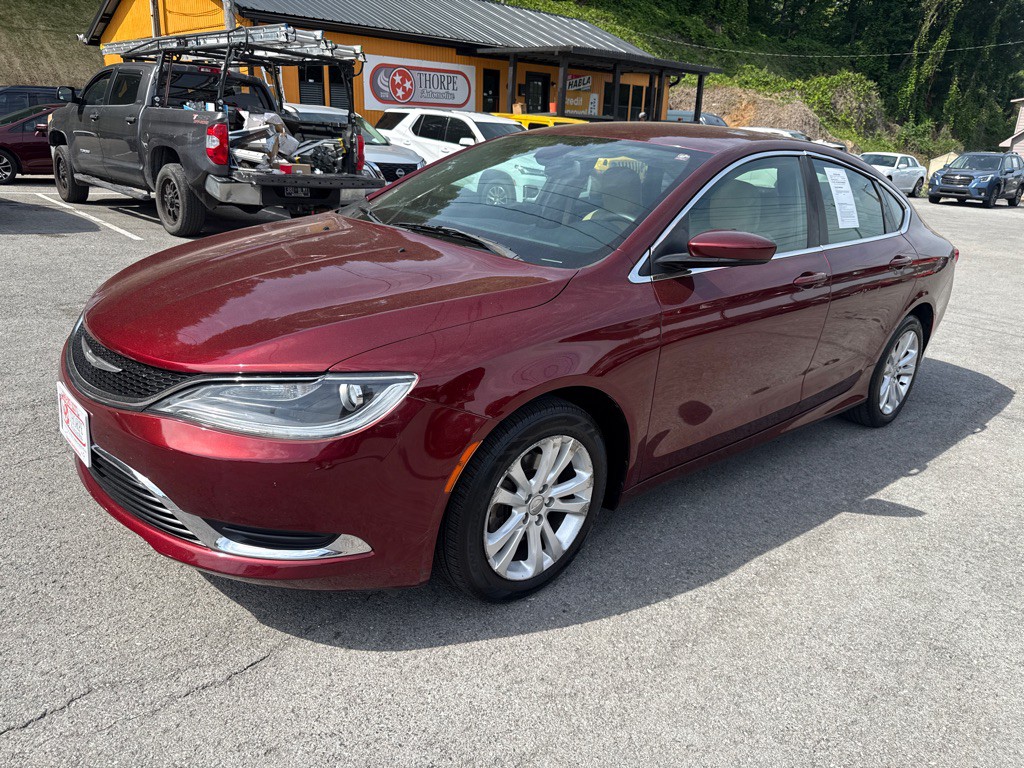 2015 Chrysler 200 Image 3
