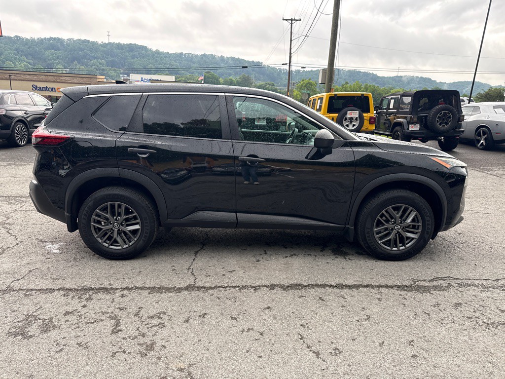 2021 Nissan Rogue Image 8