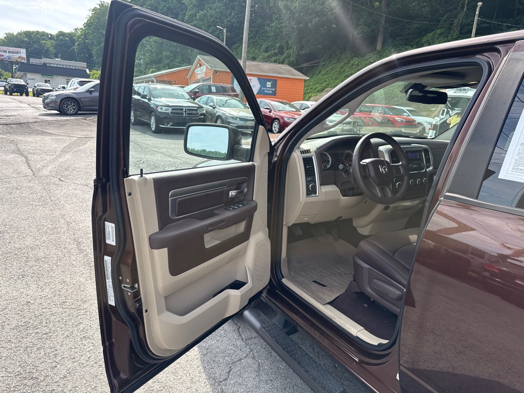 2013 RAM 1500 Image 9