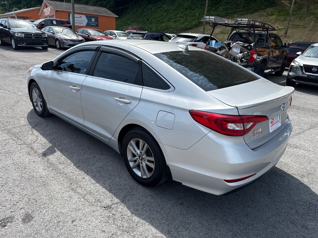 2017 Hyundai Sonata Image 5