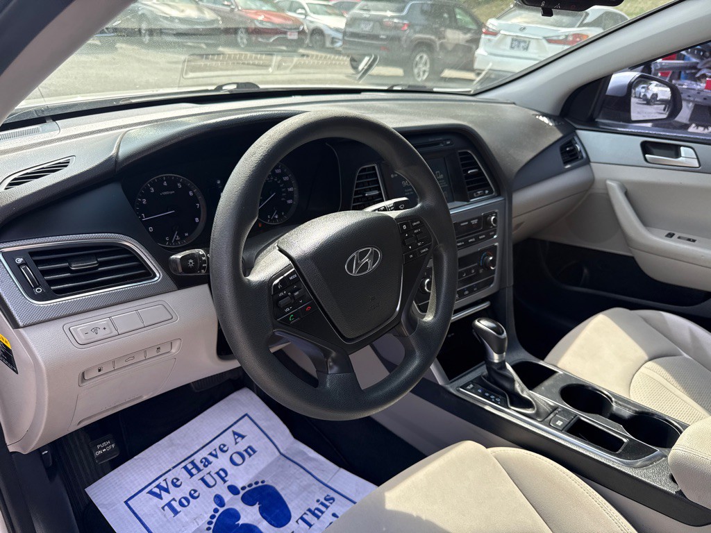 2017 Hyundai Sonata Image 10