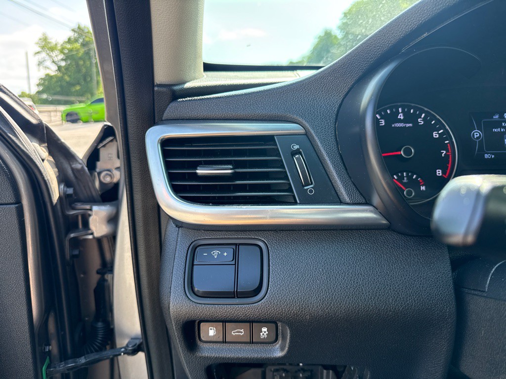 2016 Kia Optima Image 22