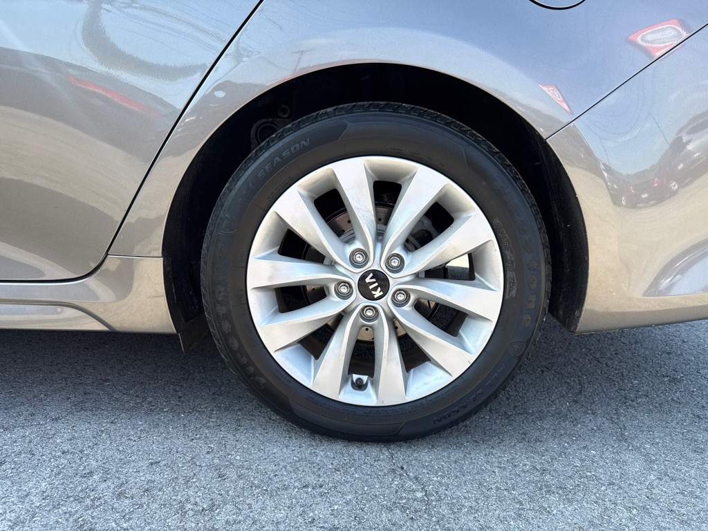 2016 Kia Optima Image 25