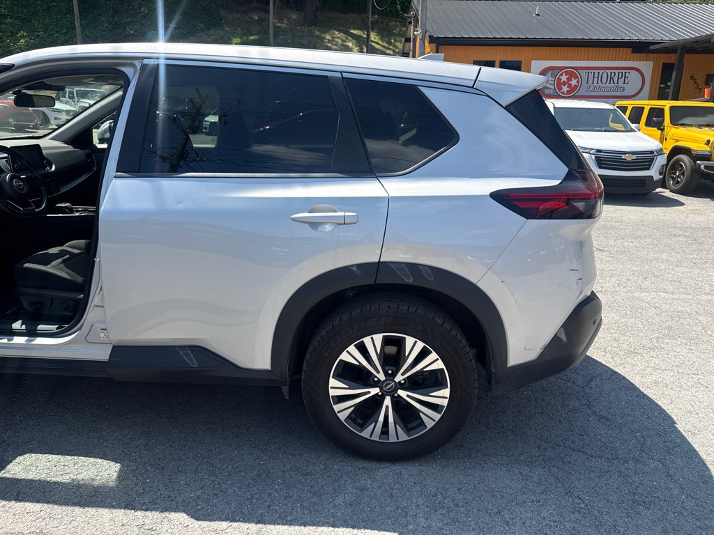 2023 Nissan Rogue Image 24