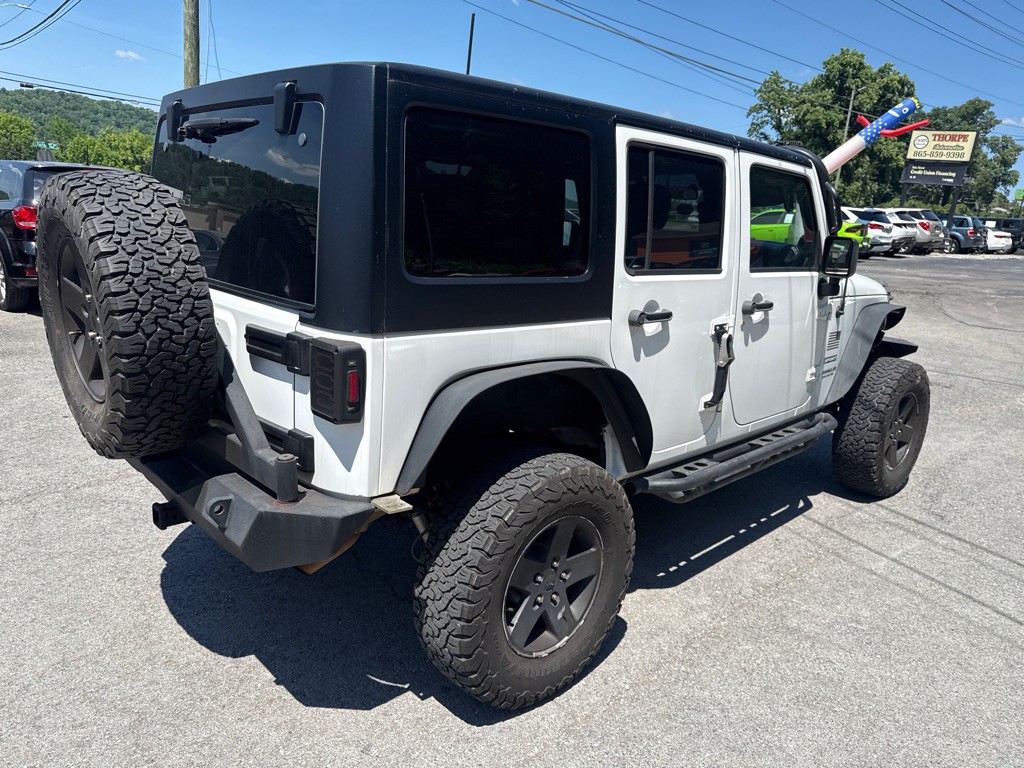 2011 Jeep Wrangler Unlimited Image 7