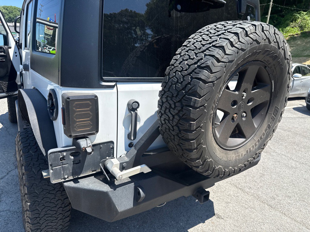 2011 Jeep Wrangler Unlimited Image 24