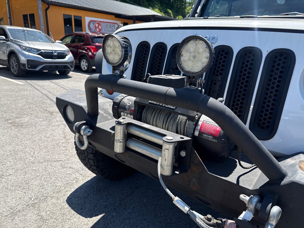 2011 Jeep Wrangler Unlimited Image 26