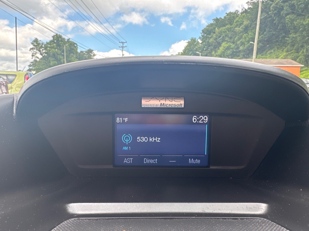 2015 Ford Escape Image 16