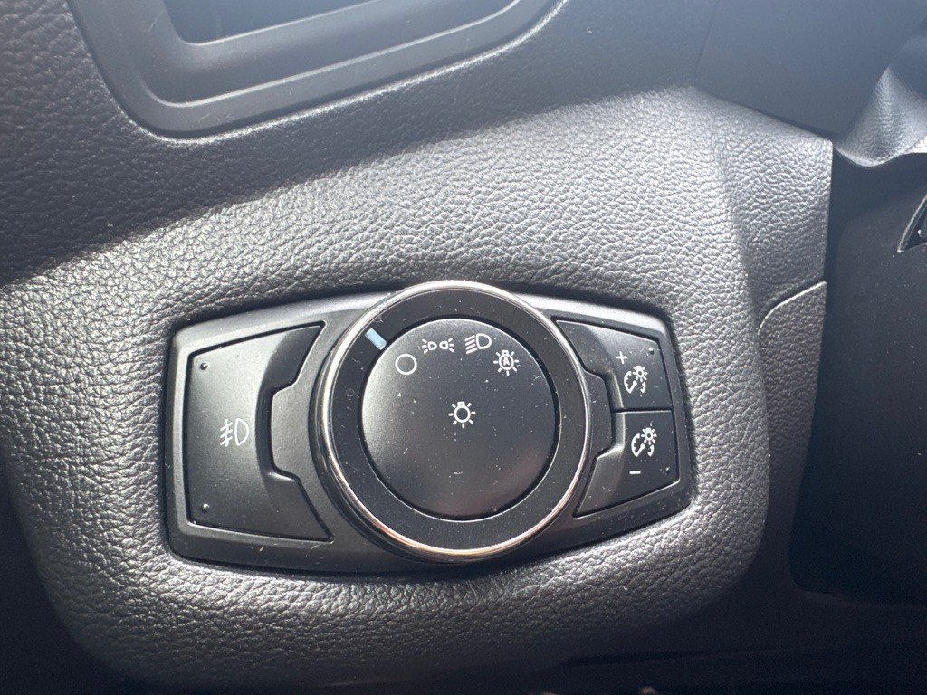 2015 Ford Escape Image 19