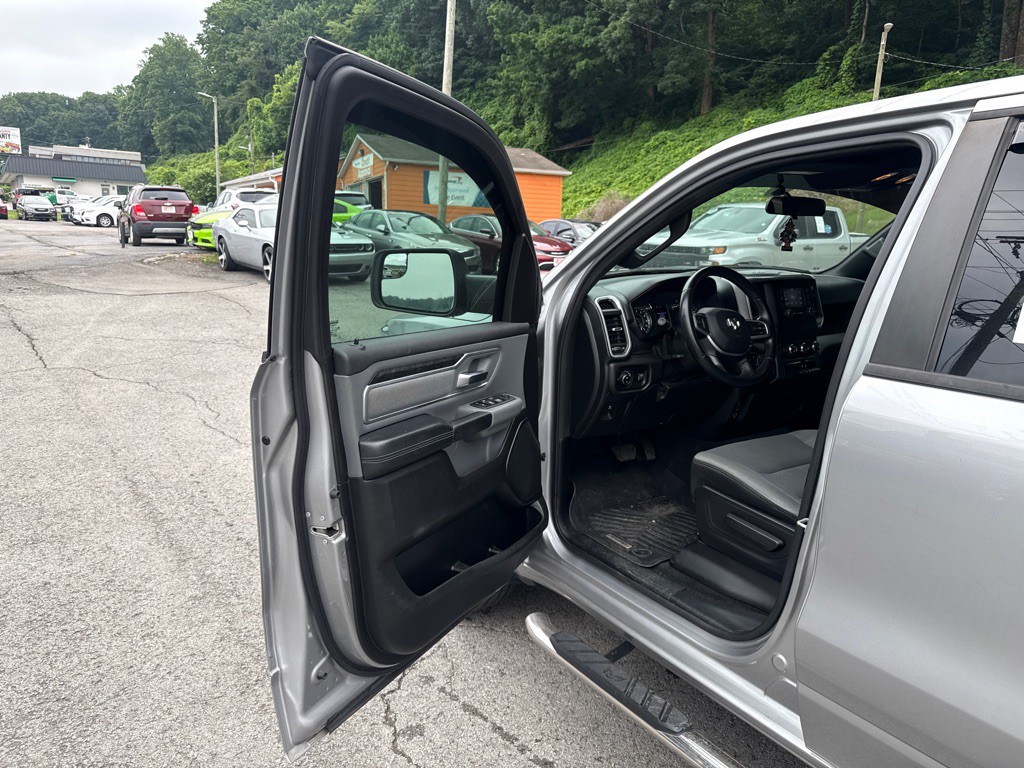 2021 RAM 1500 Image 9