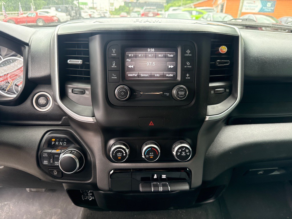 2021 RAM 1500 Image 17