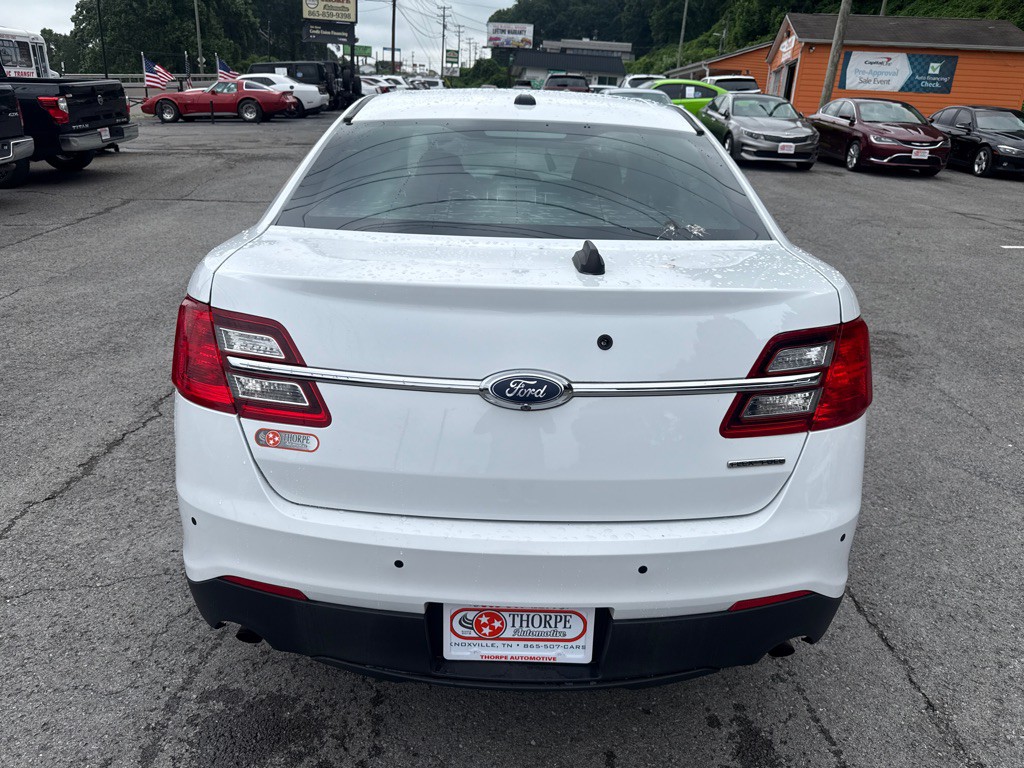 2017 Ford Taurus Image 6
