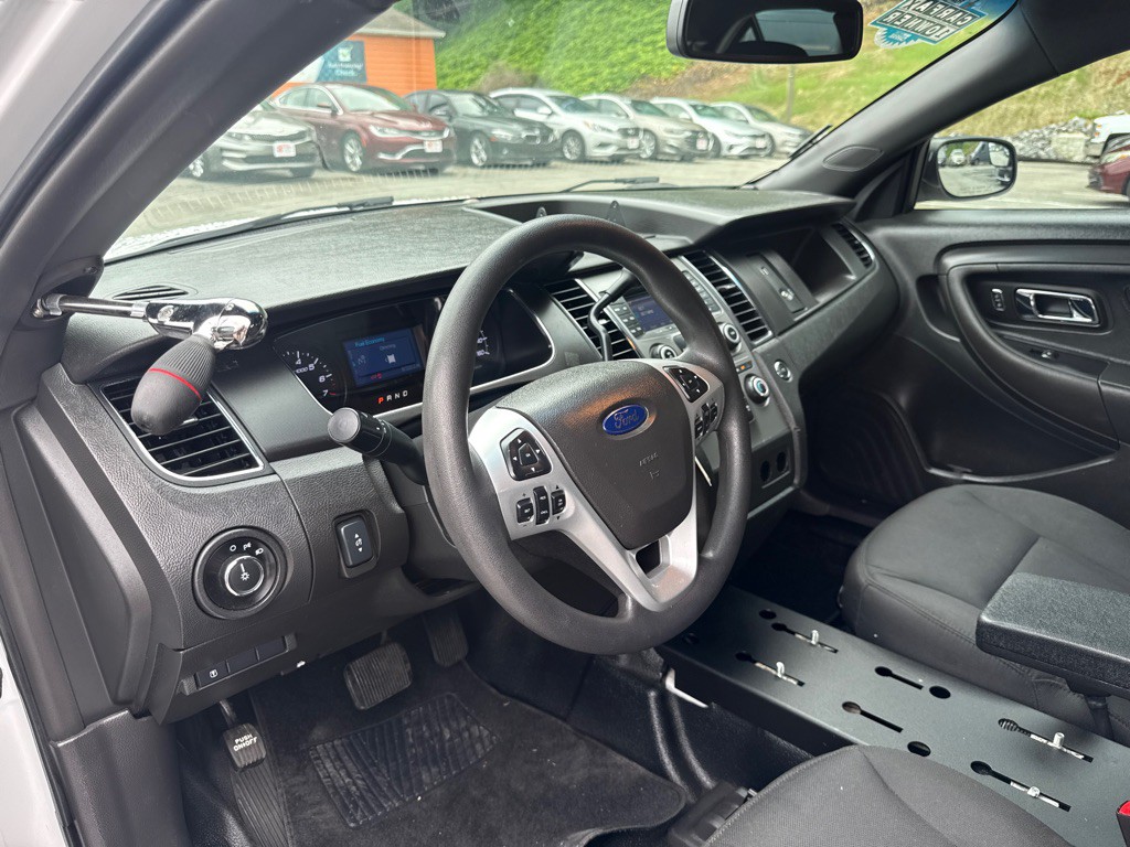 2017 Ford Taurus Image 11
