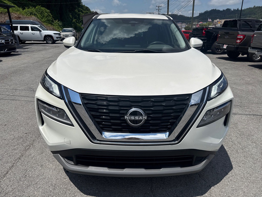 2023 Nissan Rogue Image 2
