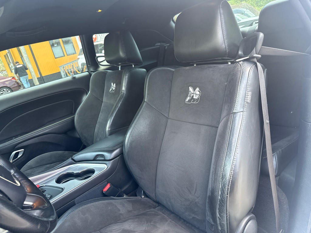 2019 Dodge Challenger Image 10