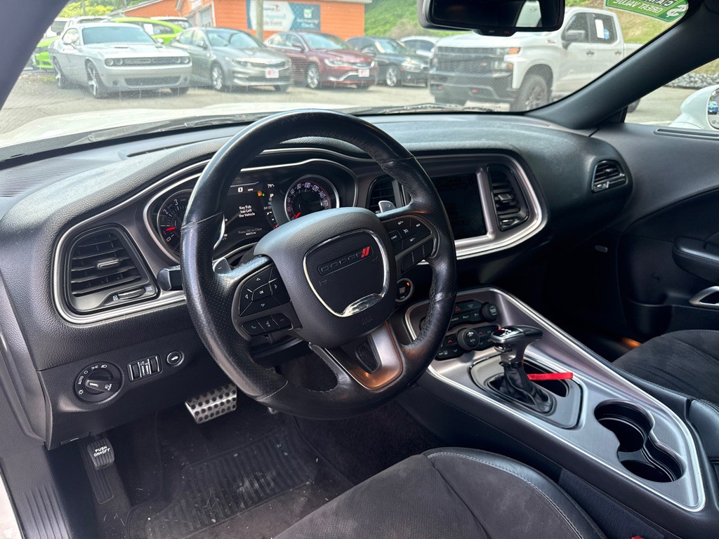 2019 Dodge Challenger Image 12