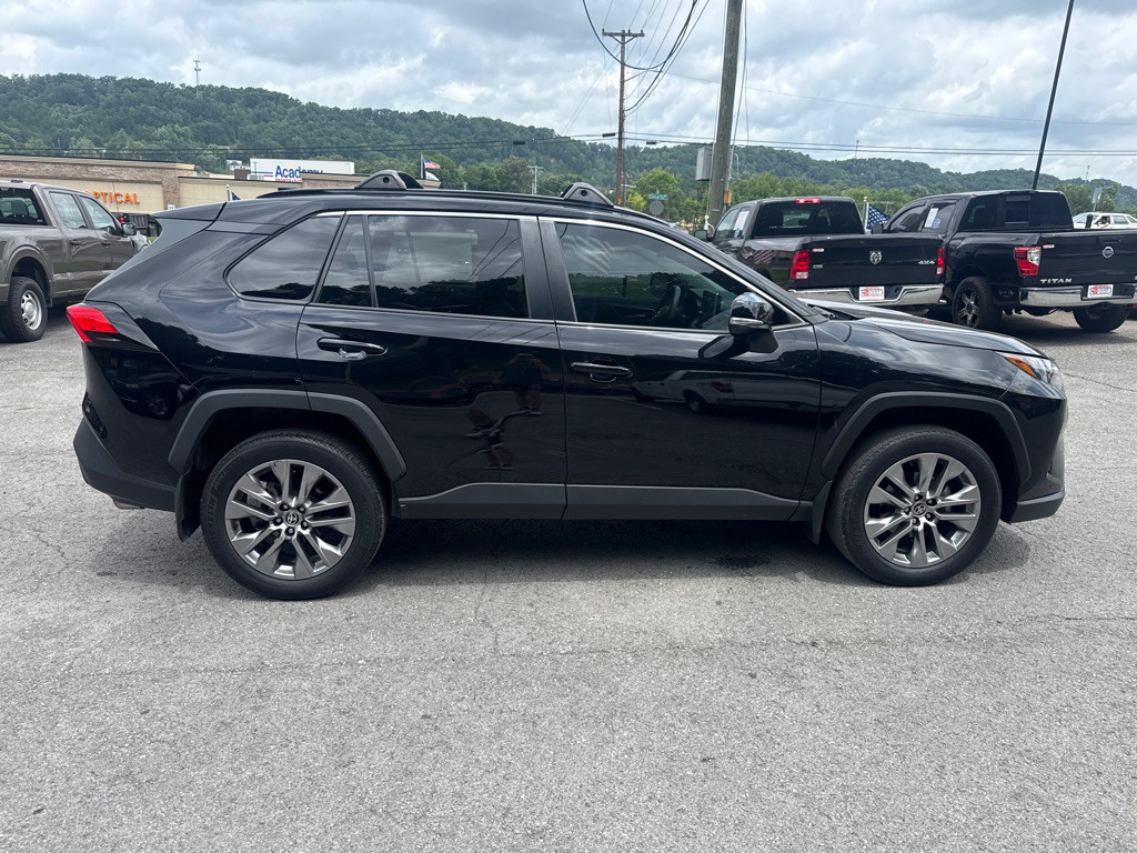 2023 Toyota Rav4 Image 8
