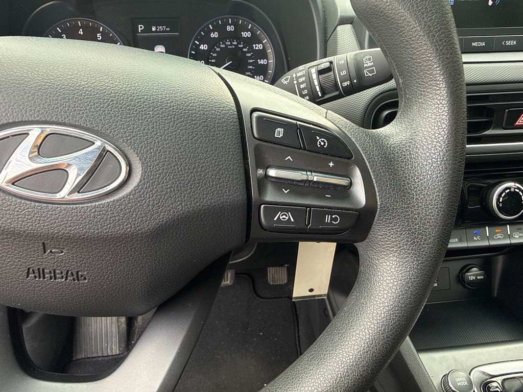 2023 Hyundai Kona Image 17