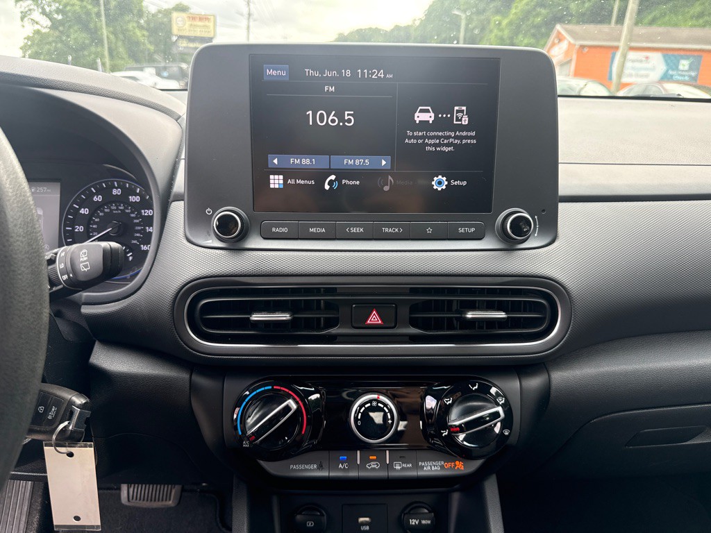 2023 Hyundai Kona Image 18