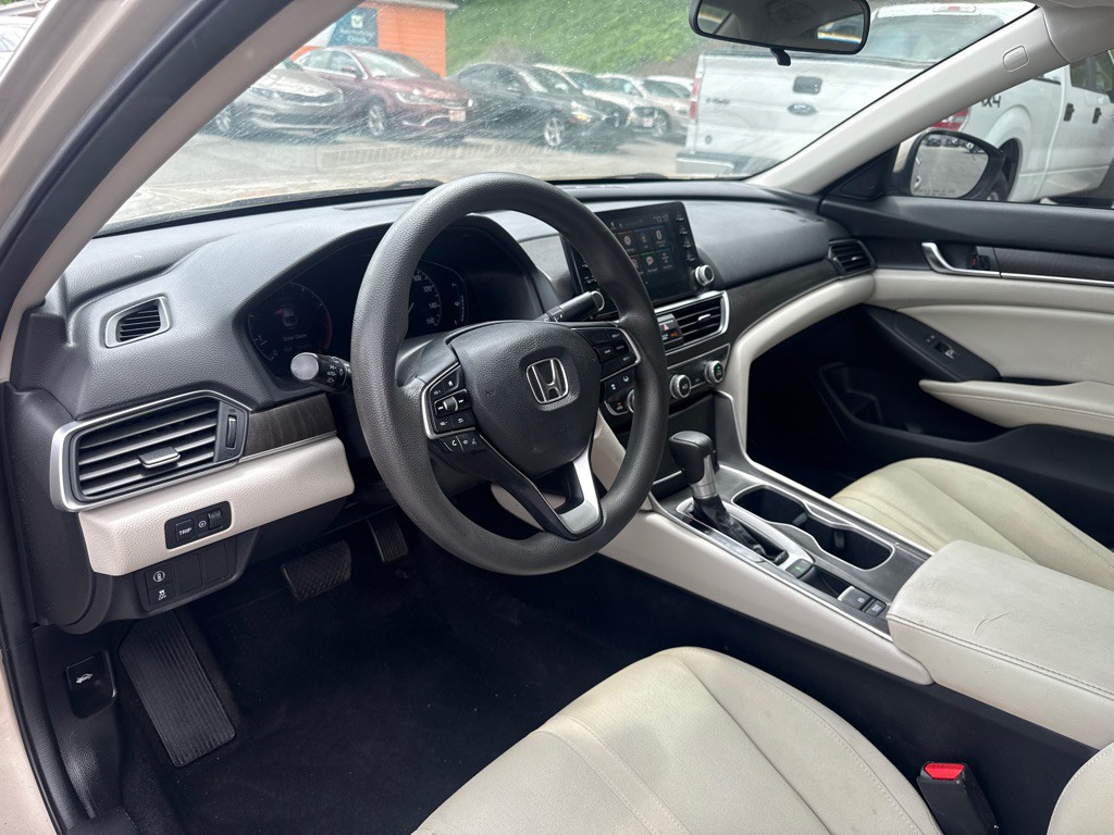 2018 Honda Accord Image 11