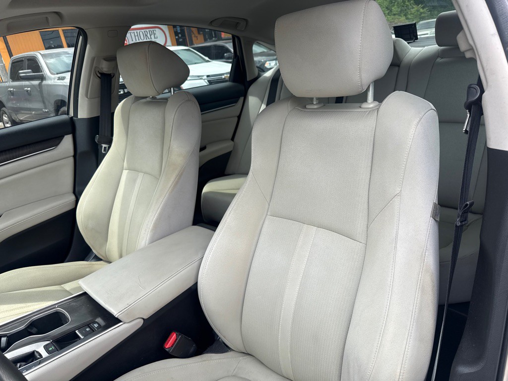 2018 Honda Accord Image 12