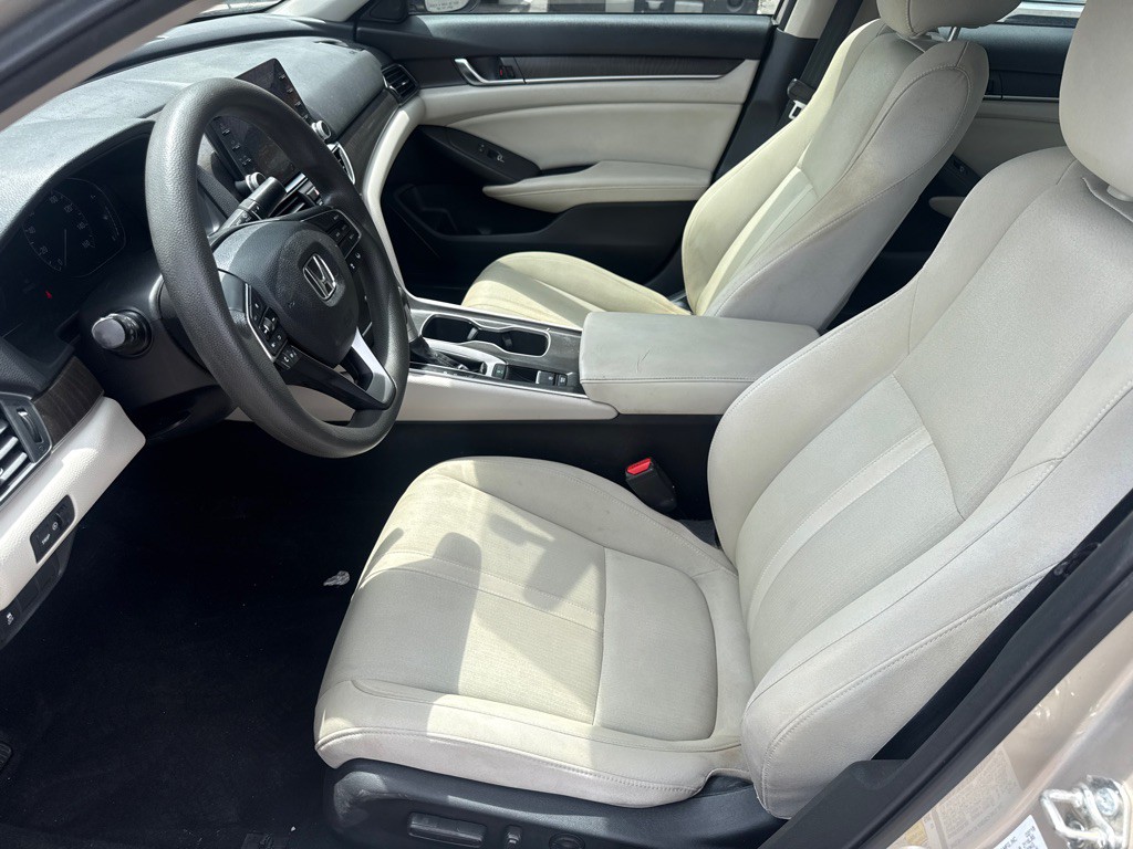 2018 Honda Accord Image 13