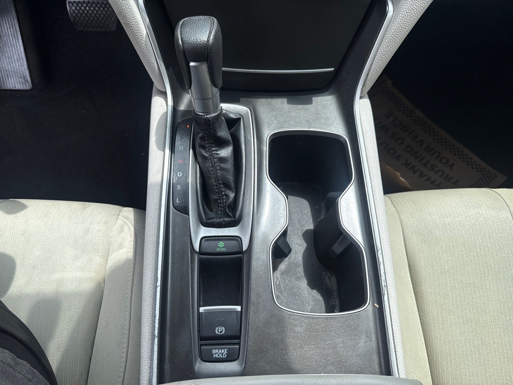 2018 Honda Accord Image 19