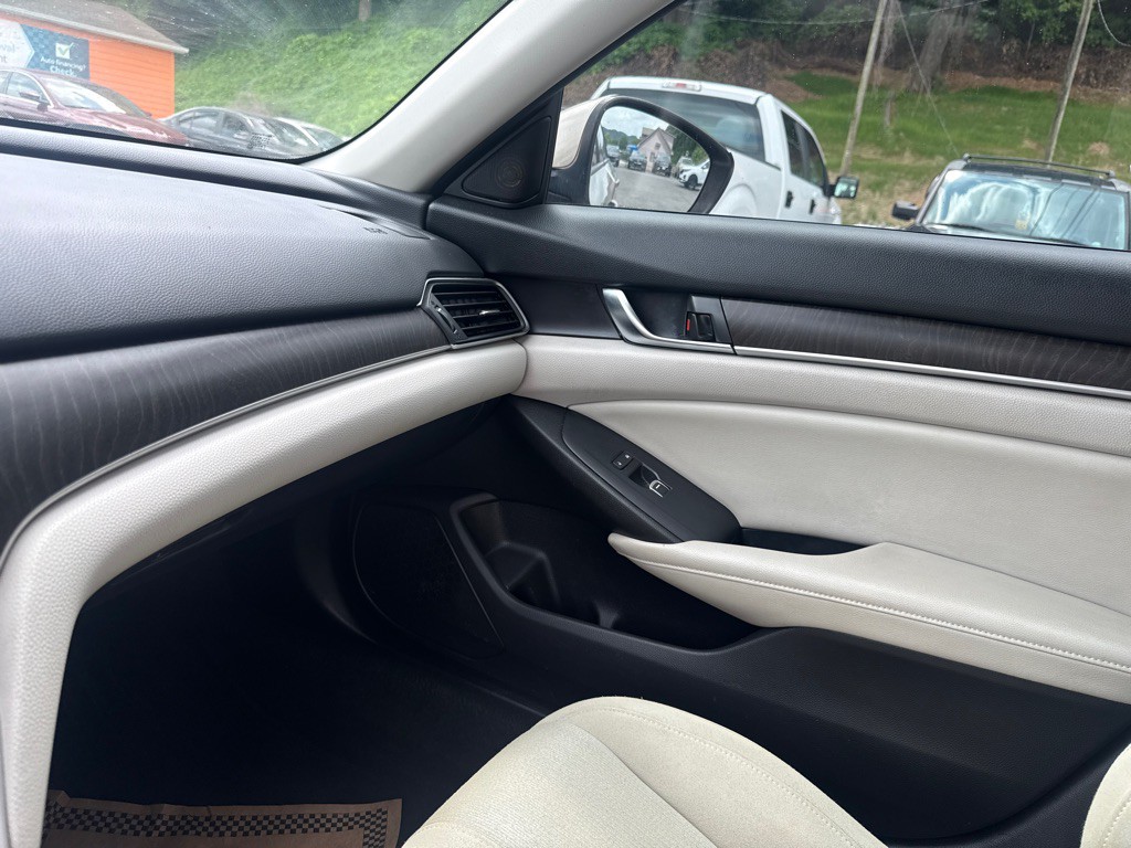 2018 Honda Accord Image 20