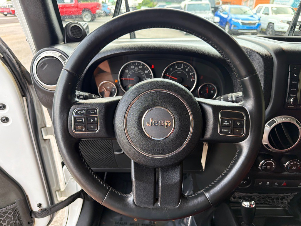 2014 Jeep Wrangler Unlimited Image 16