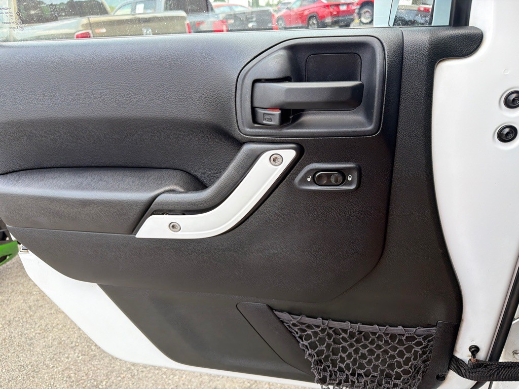 2014 Jeep Wrangler Unlimited Image 24